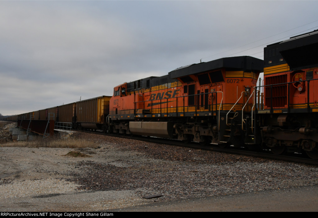 BNSF 6072 Roster shot.